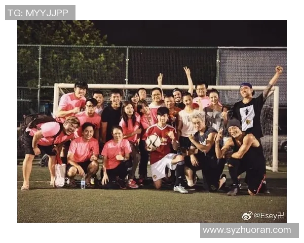 香港足球明星展现多才多艺激情演唱精彩视频引发粉丝热议